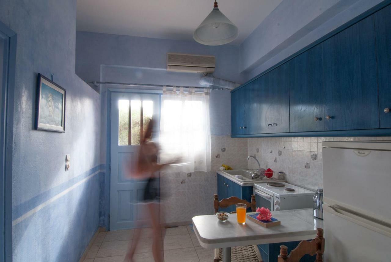Victoria Apartment Плакиас Екстериор снимка